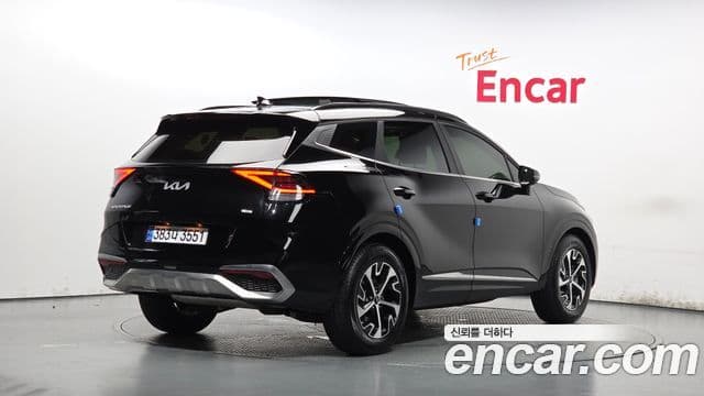 Kia Sportage 2022 — Фото 2/20