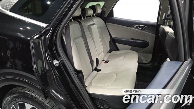 Kia Sportage 2022 — Фото 12/20