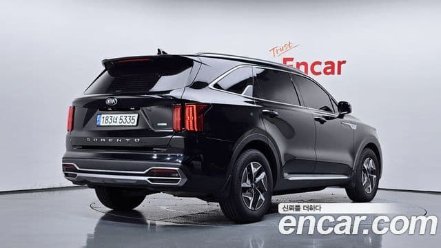 Kia Sorento 2021 — Фото 2/20