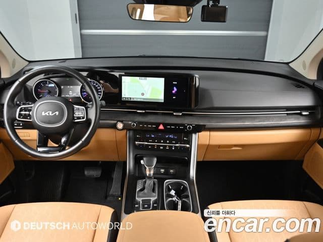 Kia Carnival 2023 — Фото 6/12