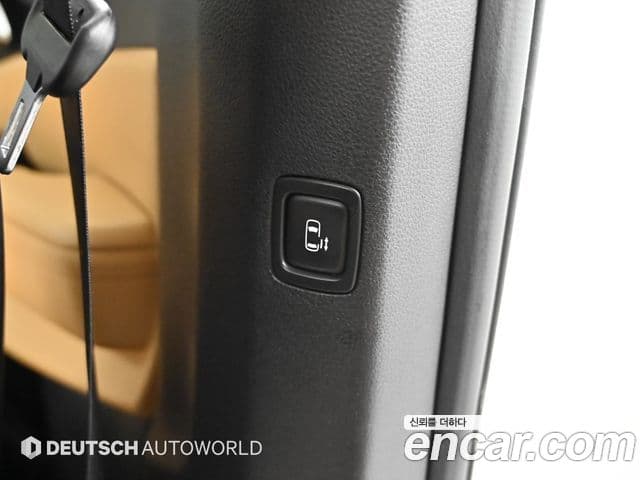 Kia Carnival 2023 — Фото 7/12