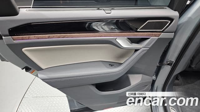 Volkswagen Touareg 2026 — Şəkil 18/38