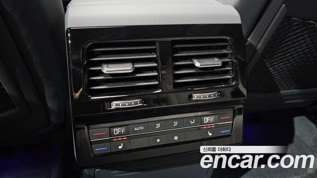 Volkswagen Touareg 2026 — Şəkil 25/38