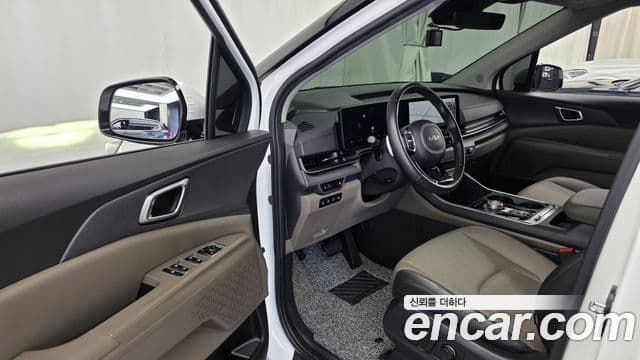 Kia Carnival 2023 — Фото 10/20