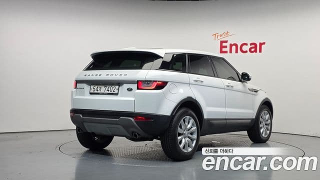 Land Rover Range Rover Evoque 2018 — Фото 2/20
