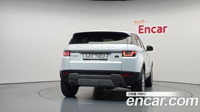 Land Rover Range Rover Evoque 2018 — Фото 4/20