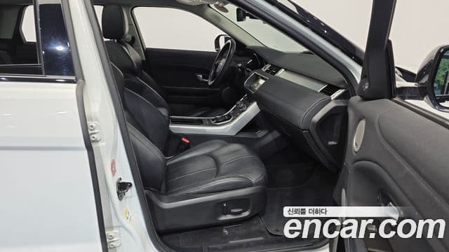 Land Rover Range Rover Evoque 2018 — Фото 11/20