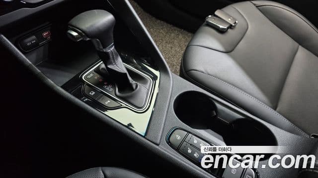 Kia Niro 2019 — Фото 9/20