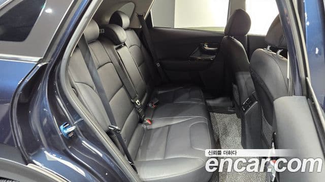Kia Niro 2019 — Фото 11/20