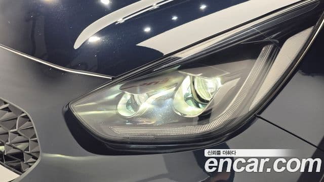 Kia Niro 2019 — Şəkil 20/35
