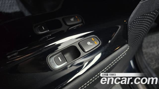 Kia Niro 2019 — Şəkil 14/35