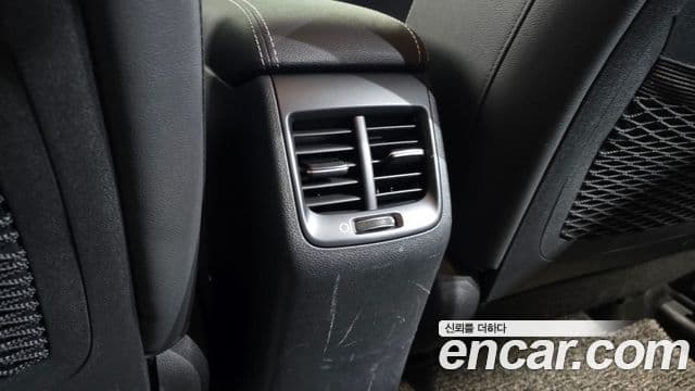 Kia Niro 2019 — Şəkil 33/35