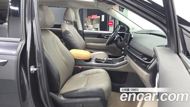 Kia Carnival 2024 — Фото 11/20