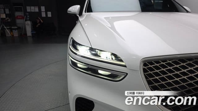 Genesis GV70 2022 — ფოტო 4/35