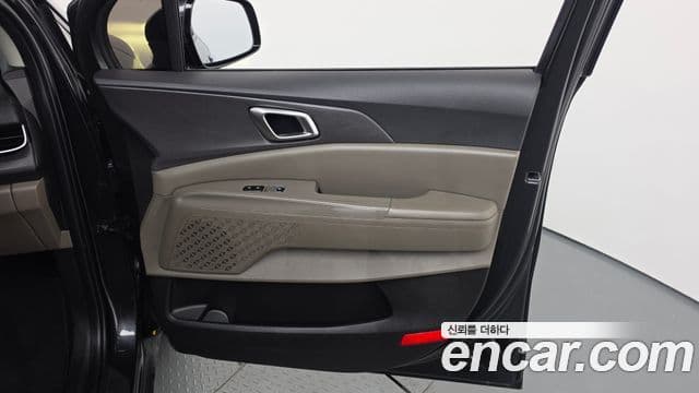 Kia Carnival 2024 — Şəkil 16/33