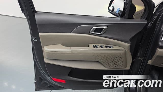 Kia Carnival 2024 — Şəkil 4/33