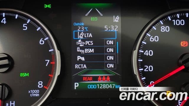 Toyota RAV4 2019 — Фото 18/20