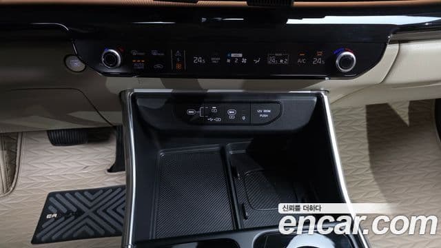 Kia Carnival 2025 — ფოტო 6/42