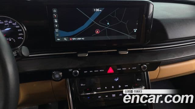 Kia Carnival 2021 — Фото 14/20