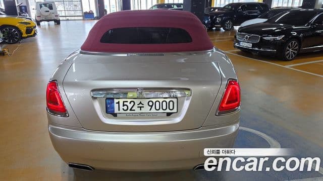 Rolls-Royce Dawn 2021 — Photo 2/20