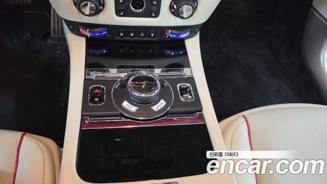 Rolls-Royce Dawn 2021 — Photo 17/20
