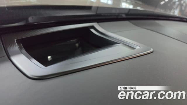 Rolls-Royce Dawn 2021 — Photo 8/20