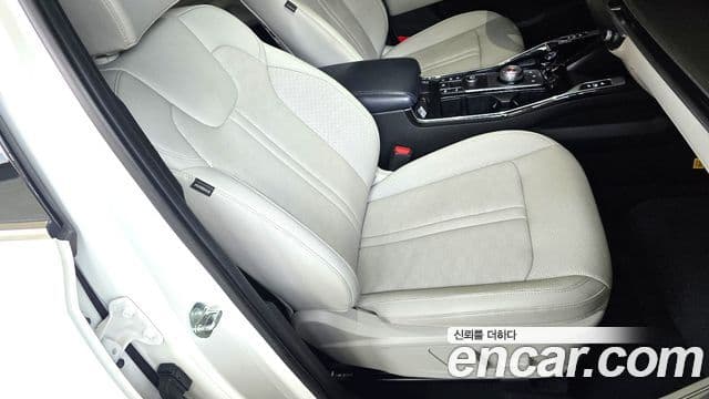 Kia Sorento 2023 — Фото 11/20