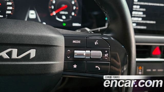 Kia K8 2025 — Şəkil 16/33