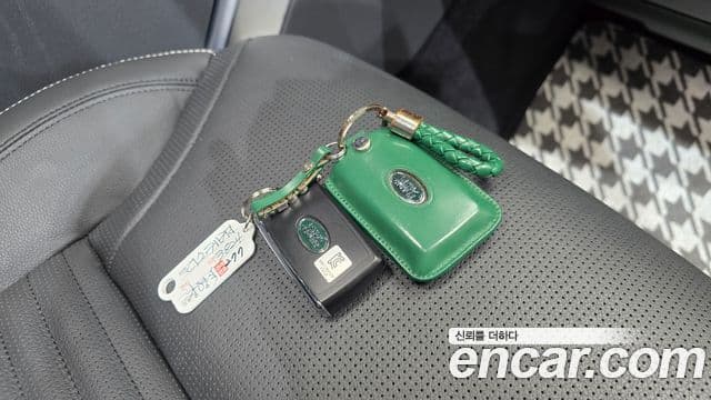 Land Rover Discovery 5 2023 — ფოტო 3/35