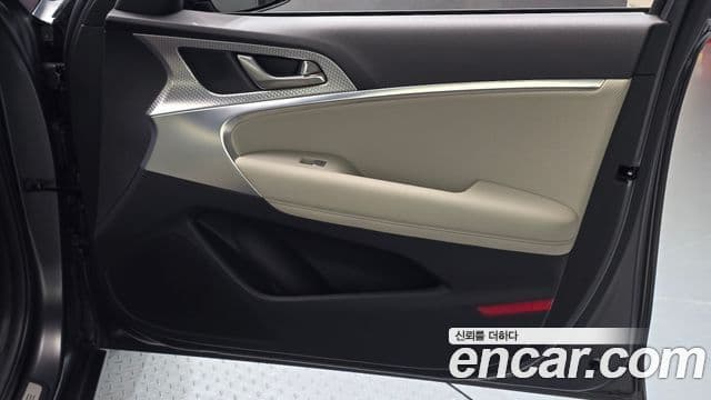 Genesis G70 2021 — Şəkil 16/37