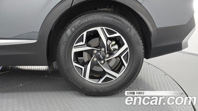 Kia Sportage 2024 — ფოტო 4/31