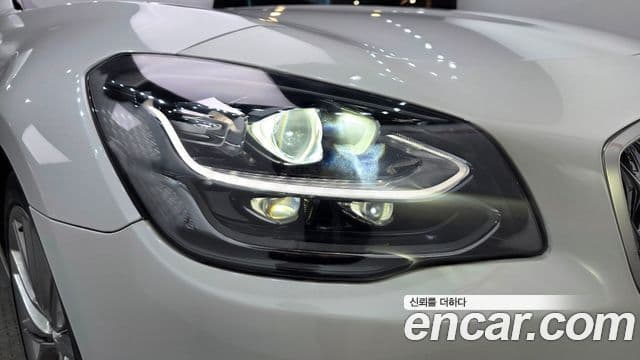 Kia The K9 2018 — ფოტო 18/33