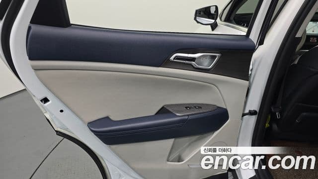 Kia Sportage 2023 — Photo 35/36