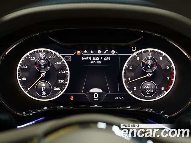 Bentley Flying Spur 2021 — Фото 18/20