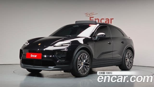 Porsche Macan EV 2025 — Photo 6/40