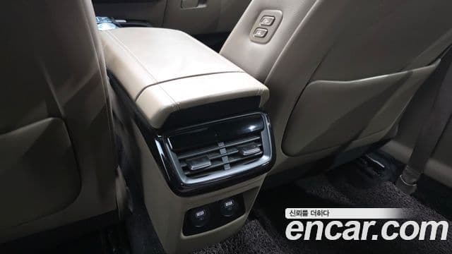 Kia K8 2021 — ფოტო 11/33