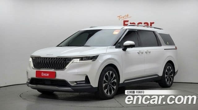 Kia Carnival 2022 — Фото 1/20