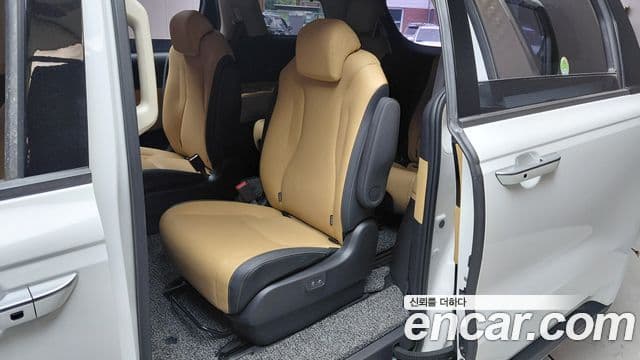 Kia Carnival 2022 — Фото 10/20