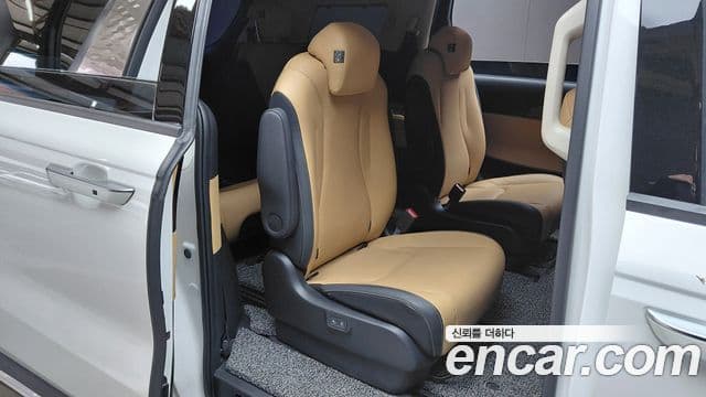 Kia Carnival 2022 — Фото 11/20