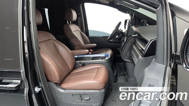 Hyundai Staria 2026 — ფოტო 17/36