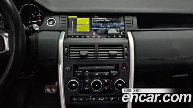 Land Rover Discovery Sport 2019 — Фото 15/20