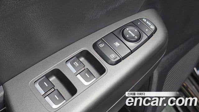 Kia Sportage The Bold 2019 — Фото 13/20
