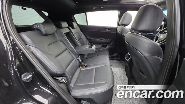 Kia Sportage The Bold 2019 — ფოტო 2/32