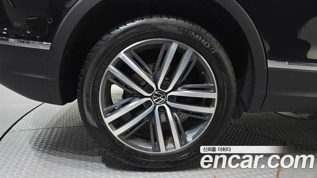 Volkswagen Tiguan 2023 — Şəkil 6/34