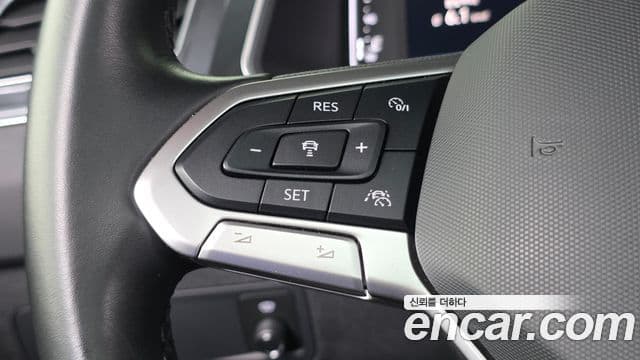 Volkswagen Tiguan 2023 — Şəkil 25/34