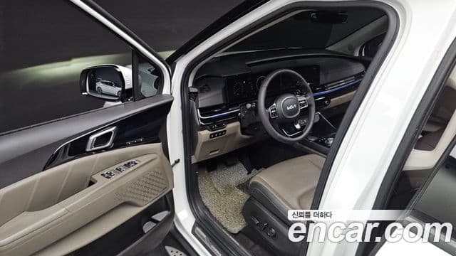 Kia Carnival 2024 — Şəkil 2/34