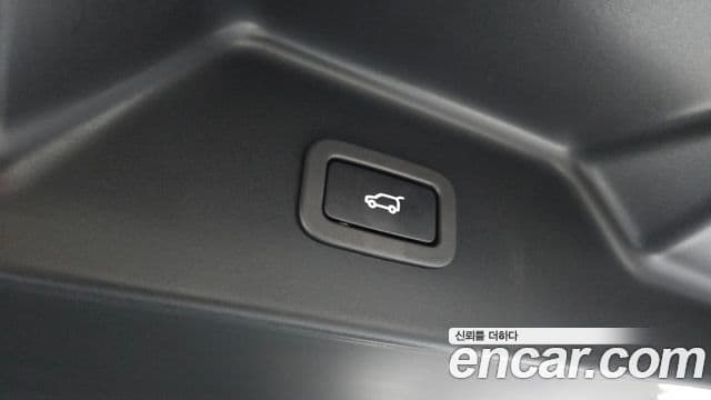Land Rover Range Rover 2018 — Фото 20/20