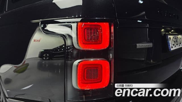 Land Rover Range Rover 2018 — ფოტო 34/34