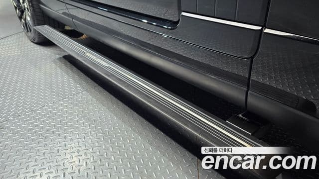 Land Rover Range Rover 2018 — ფოტო 9/34
