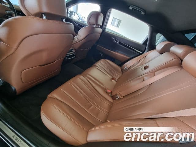 Genesis Electrified G80 2020 — ფოტო 7/20